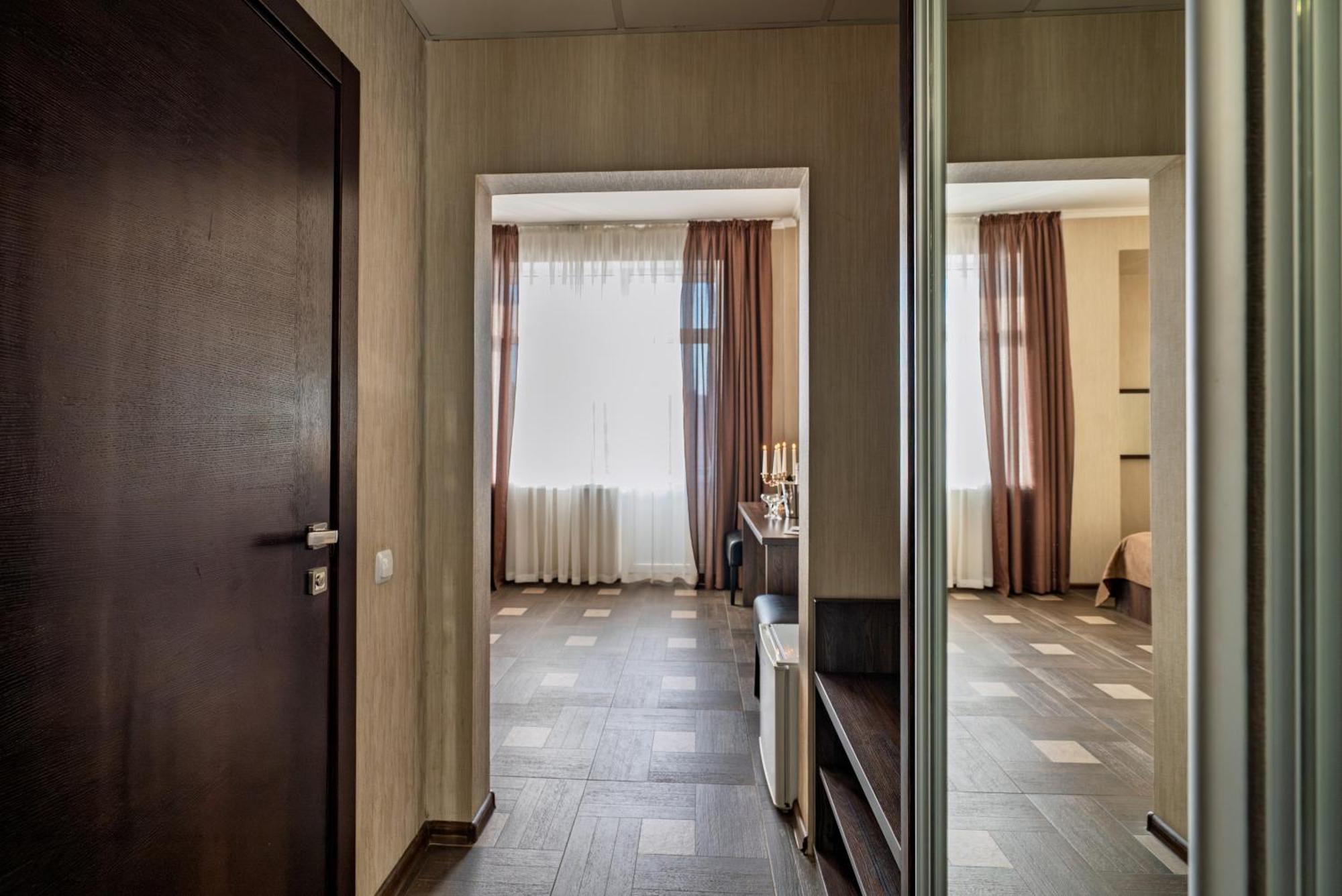 Congress Hotel Verhovina Petropavlovskaya Borshchagovka Exteriér fotografie