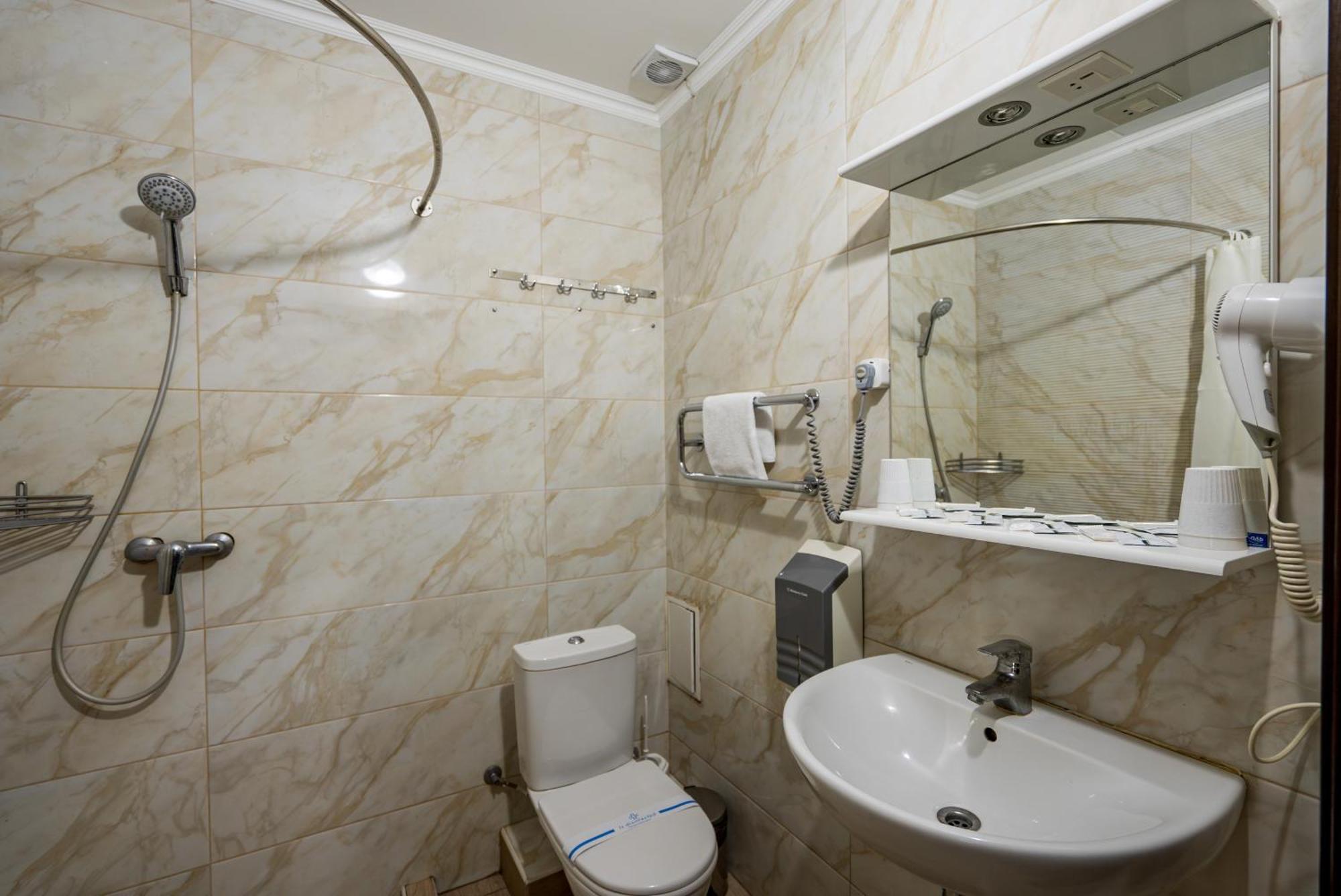 Congress Hotel Verhovina Petropavlovskaya Borshchagovka Exteriér fotografie
