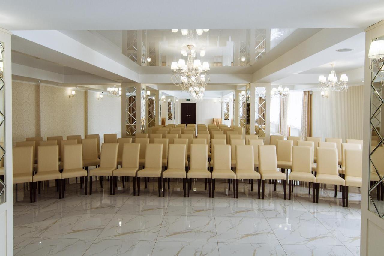 Congress Hotel Verhovina Petropavlovskaya Borshchagovka Exteriér fotografie